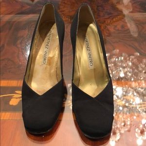 Martinez Valero black heels in size 7.5